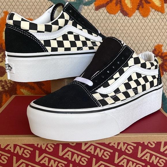 Vans WMNS Old Skool Stacked 
Checkerboard Black/Classic
VN0A7Q5MTYQ
Platforms - Picture 8 of 16